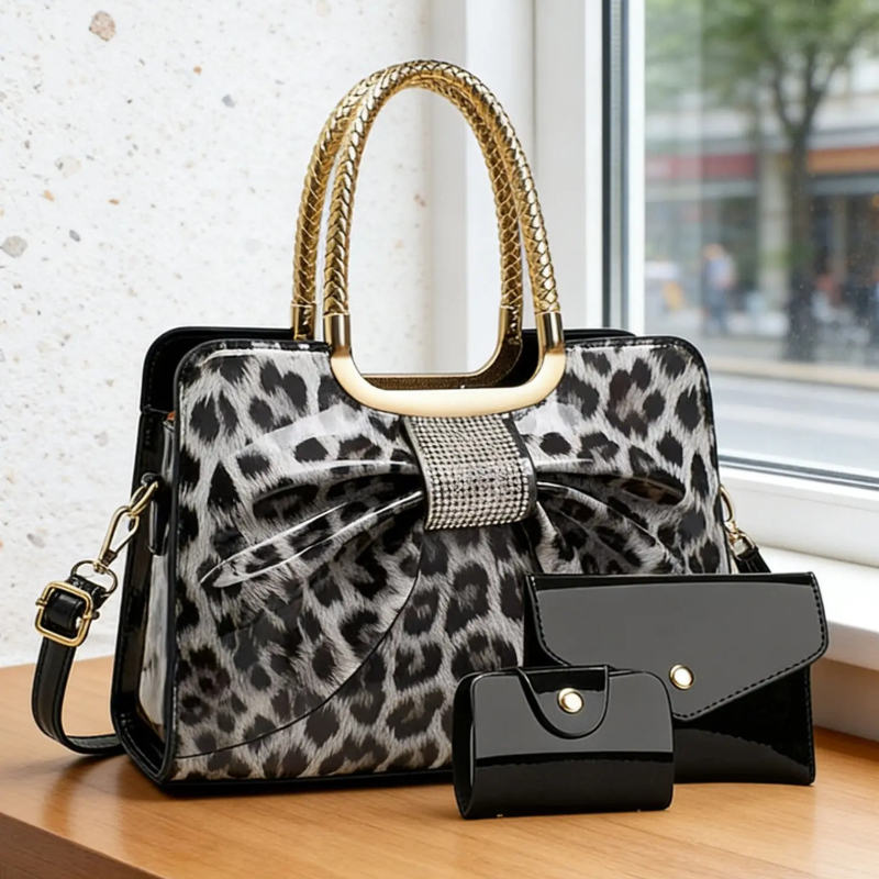 Crossbody Bag Women - Borsa da Donna con Motivo Leopardato