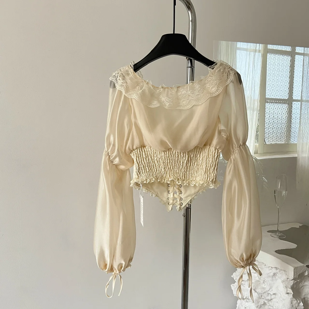 Camicetta corta slim con manic - Corset Top Boned recensione e prezzo