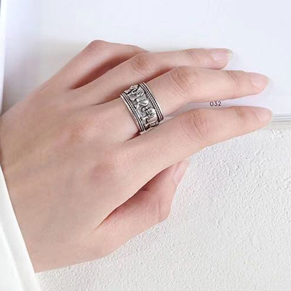 Anello con motivo a elefante a - Women Fashion Pakistan recensione e prezzo