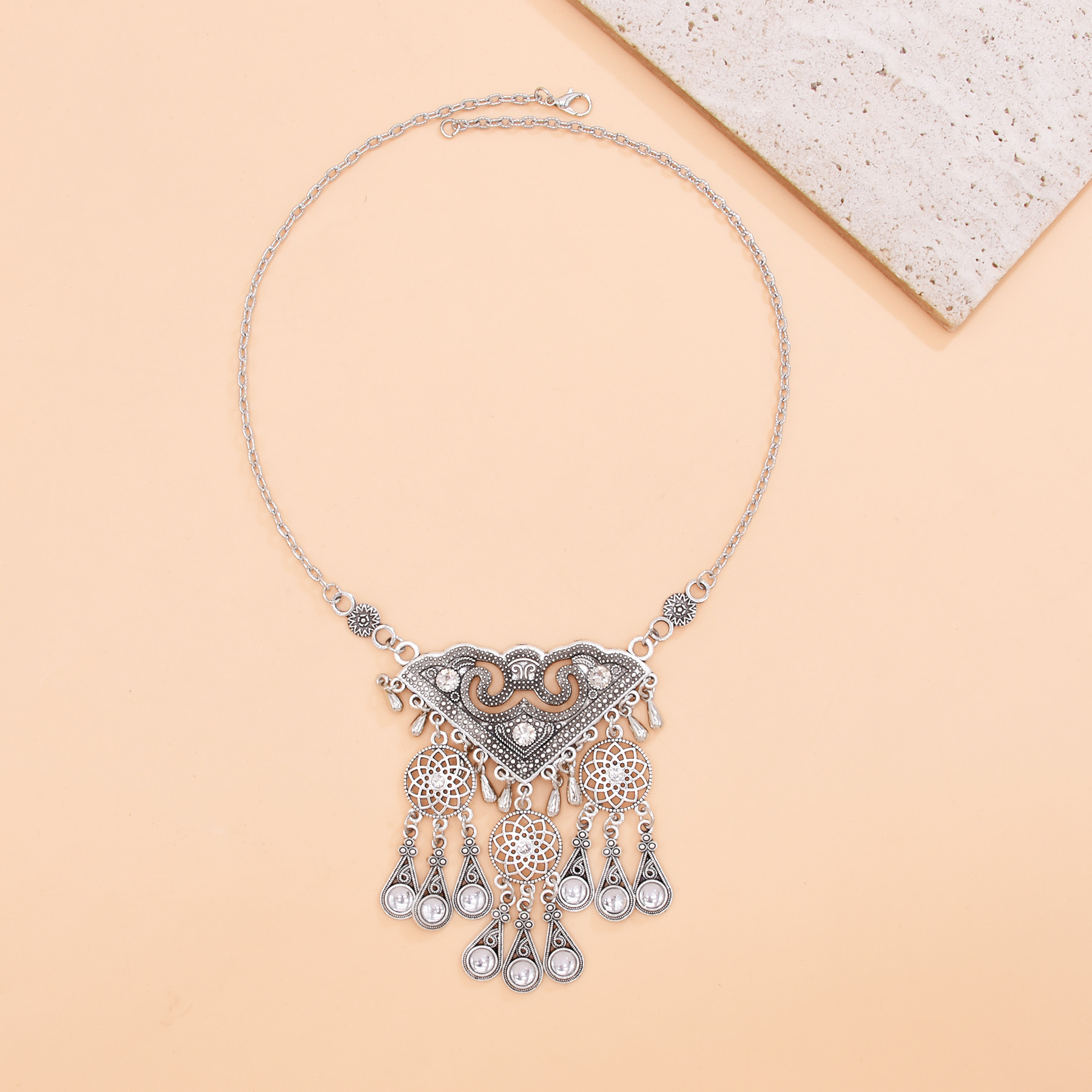 Collana con Ciondolo Geometric - Women Fashion Pakistan recensione e prezzo